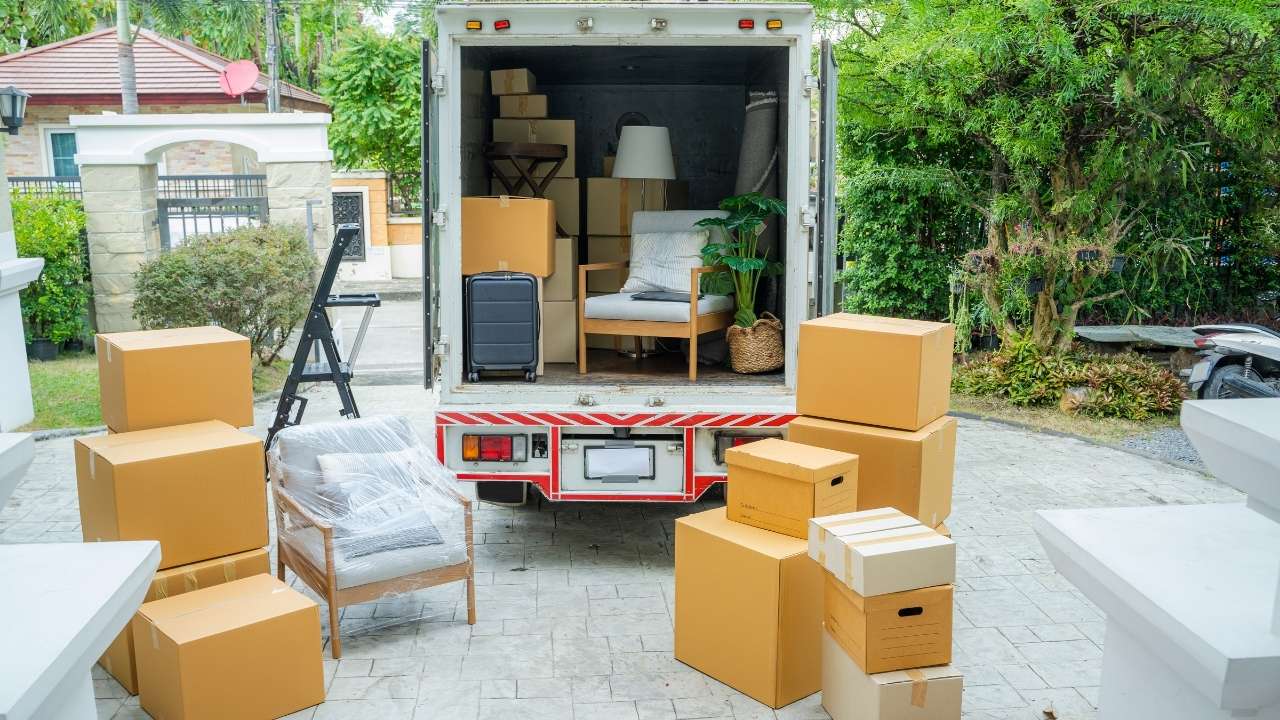 Using Storage Units in Perth to Simplify Your Move